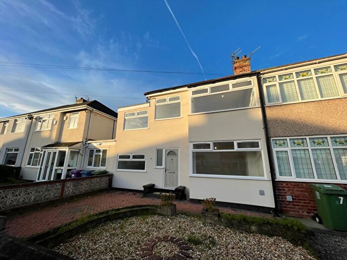 4 Bedroom Semi Detached House To Rent In North Linkside Road, Liverpool, L25