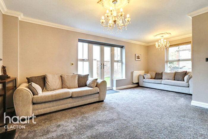 6 Bedroom Detached House For Sale In Colchester Road, Clacton-On-Sea, CO16