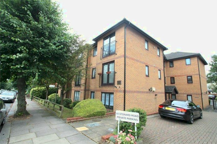 2 Bedroom Apartment To Rent In Woodside Court, Stonard Road, Woodside Court, N13