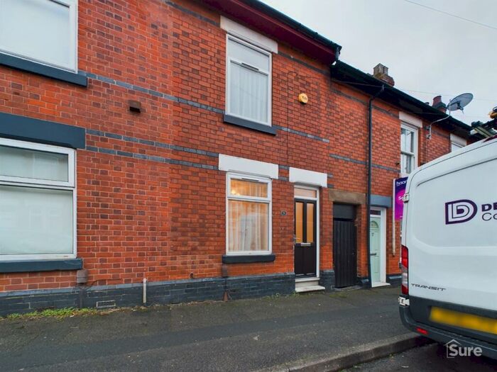 3 Bedroom Semi-Detached House To Rent In Percy Street, Derby, DE22