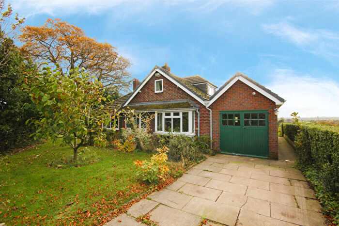 3 Bedroom Detached House For Sale In Church Road, Little Leigh, CW8