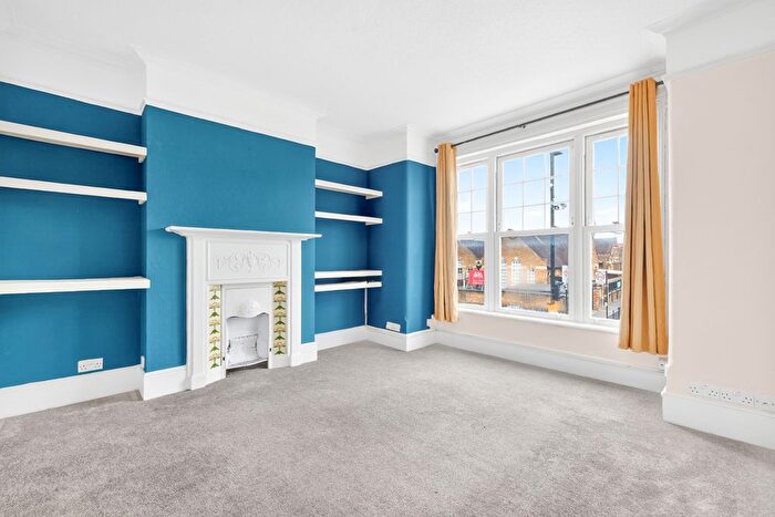 3 Bedroom Flat For Sale In Little Ealing Lane, London, W5