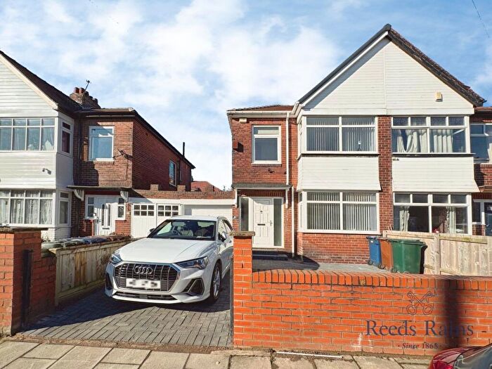 3 Bedroom Semi Detached House For Sale In Ewbank Avenue, Newcastle Upon Tyne, Tyne And Wear, NE4