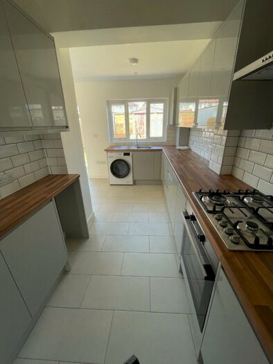 3 Bedroom Semi-Detached House To Rent In Collier Drive, Edgware, Greater London, HA8