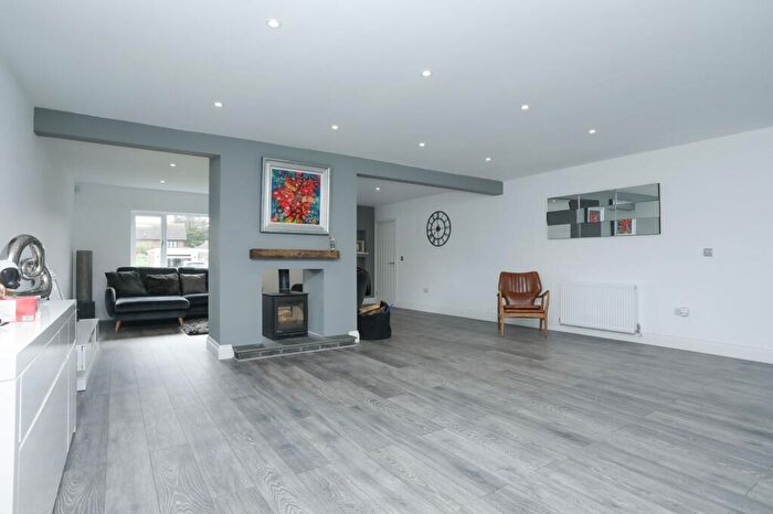 4 Bedroom Detached House For Sale In The Paddocks, Broadstairs, CT10