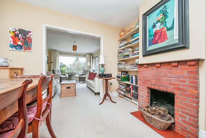 2 Bedroom Detached Bungalow For Sale In Kingston Road, Woodbridge, IP12