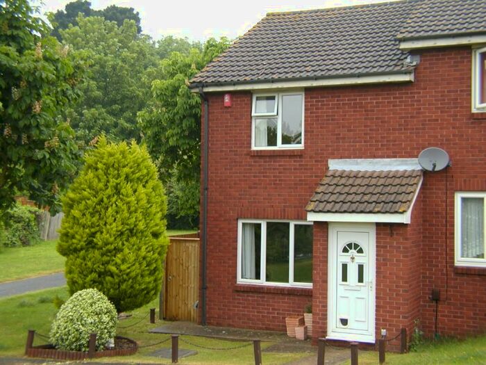 3 Bedroom End Of Terrace House To Rent In Penelope Gardens, Bursledon, SO31