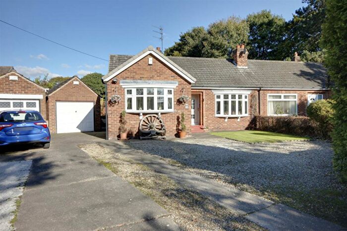 2 Bedroom Semi-Detached Bungalow For Sale In Reynolds Close, Melton, HU14