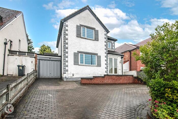 3 Bedroom Detached House For Sale In Cole Bank Road, Hall Green, B28