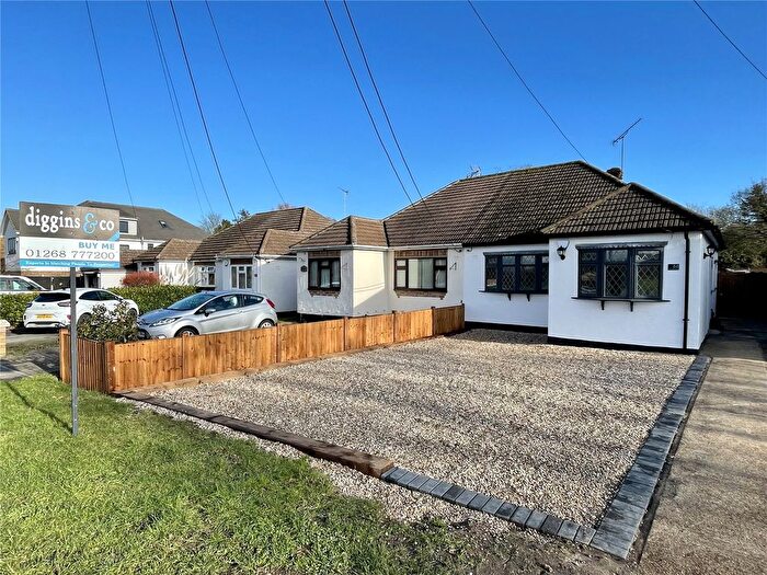 2 Bedroom Bungalow For Sale In Hullbridge Road, Rayleigh, Essex, SS6