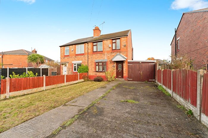 3 Bedroom Semi Detached House For Sale In Deansgate, Ellesmere Port, CH65