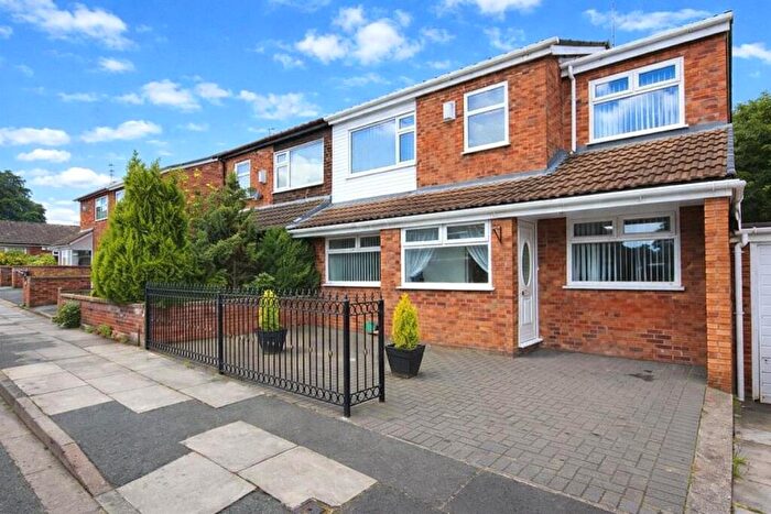 4 Bedroom Semi-Detached House To Rent In Watergate Way, Woolton, Liverpool, Merseyside, L25