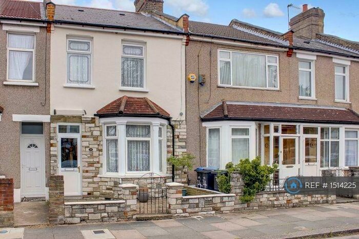 2 Bedroom Terraced House To Rent In Lion Road, Edmonton, N9