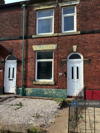 3 Bedroom Terraced House To Rent In Walshaw Road, Bury, BL8