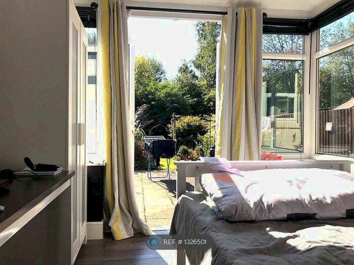4 Bedroom Terraced House To Rent In Harington Avenue, York, YO10