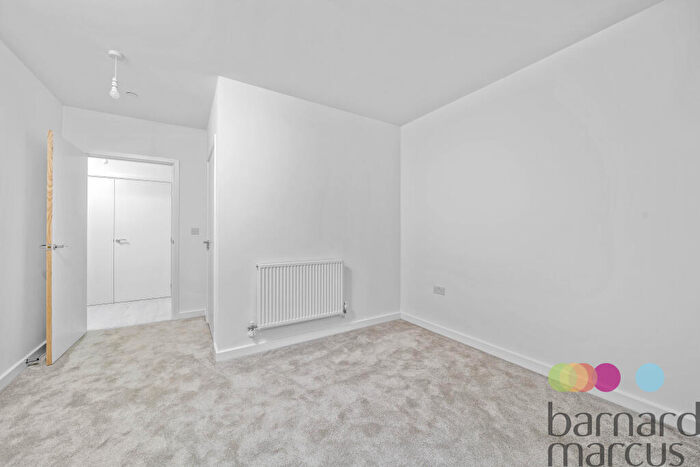 2 Bedroom Apartment To Rent In Moorhen Drive, London, NW9