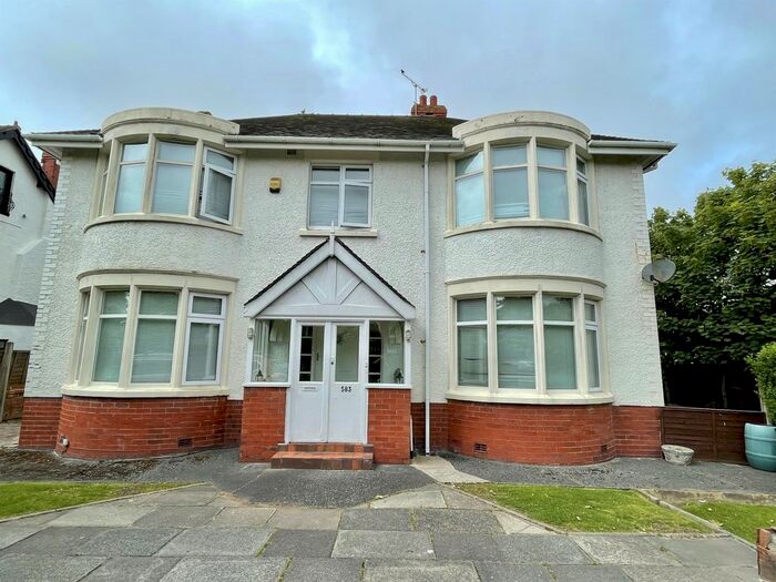 5 Bedroom Detached House For Sale In Lytham Road, Blackpool, FY4