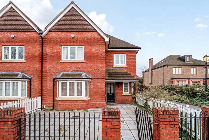 5 Bedroom Terraced House For Sale In Norwood Road, Southall, UB2