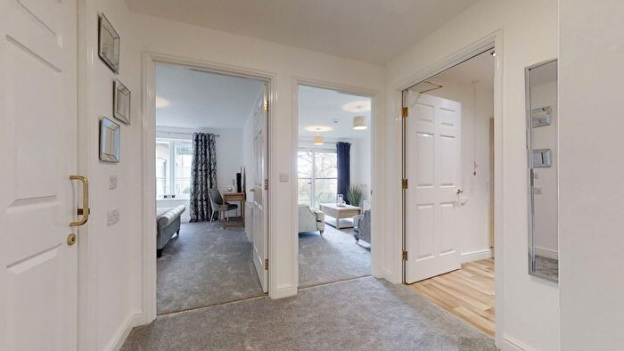 2 Bedroom Flat For Sale In Station Road, Sheffield, S13