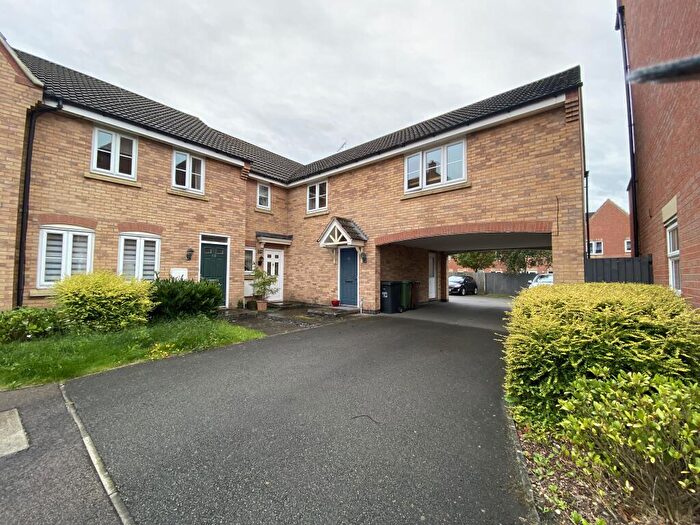 1 Bedroom Flat To Rent In Fieldfare Close, NN18