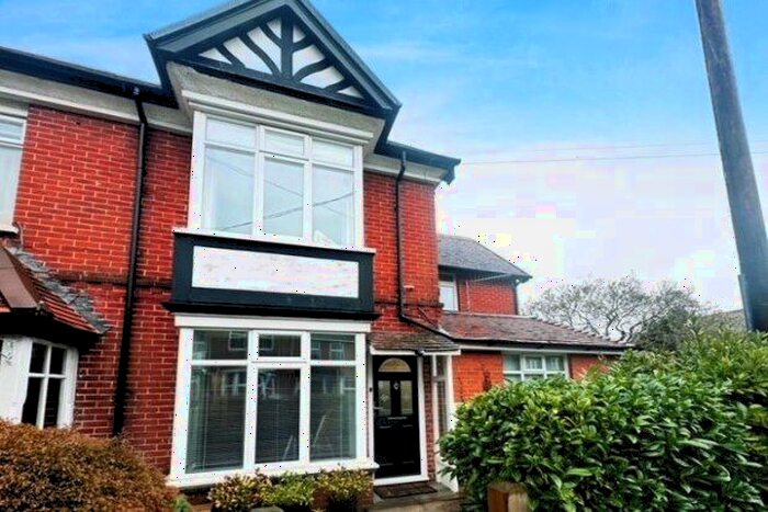 1 Bedroom Flat To Rent In Empress Road, Lyndhurst, SO43