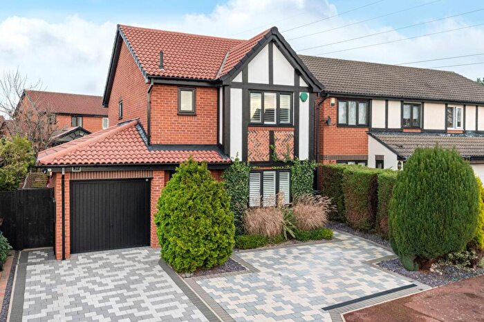 3 Bedroom Detached House For Sale In Queensbury Drive, North Walbottle, Newcastle Upon Tyne, Tyne And Wear, NE15