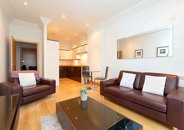 1 Bedroom Flat To Rent In Mulberry Court, Shadwell, E1
