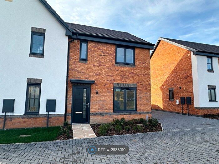 2 Bedroom Semi Detached House To Rent In Reeve Close, Bradwell, NR31