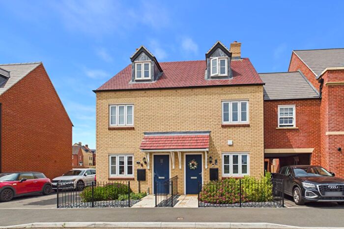 3 Bedroom Terraced House For Sale In Clay Green, Towcester, NN12
