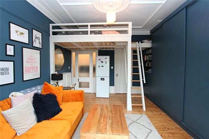 Studio To Rent In Fox Lane, Palmers Green, London, N13