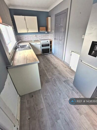 2 Bedroom Semi-Detached House To Rent In Cessnock Avenue, Hurlford, Kilmarnock, KA1