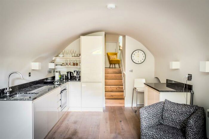 1 Bedroom Apartment To Rent In Quarry Street, Guildford, GU1