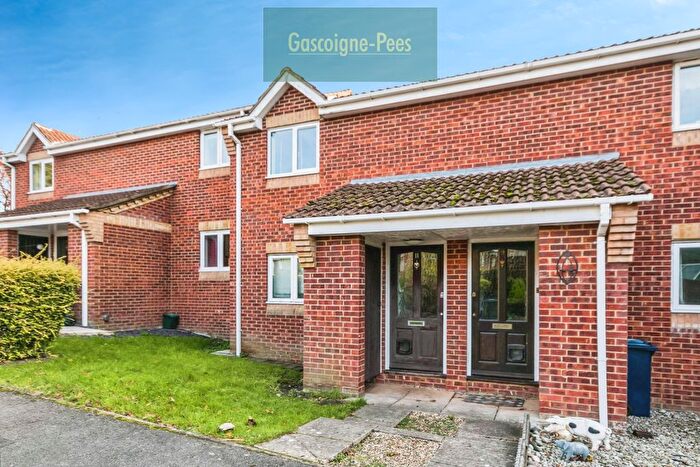 1 Bedroom Property To Rent In Carters Walk, Farnham, GU9