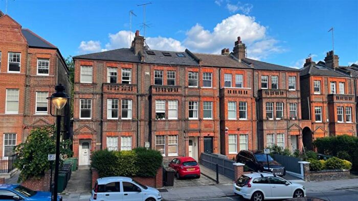 1 Bedroom Apartment To Rent In Goldhurst Terrace, South Hampstead, Finchley Road, NW6