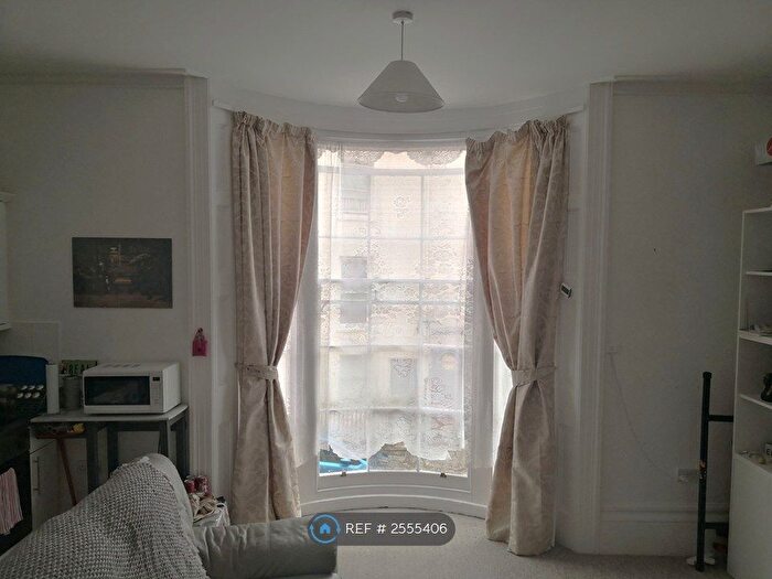 1 Bedroom Flat To Rent In Waterloo Street, Hove, BN3