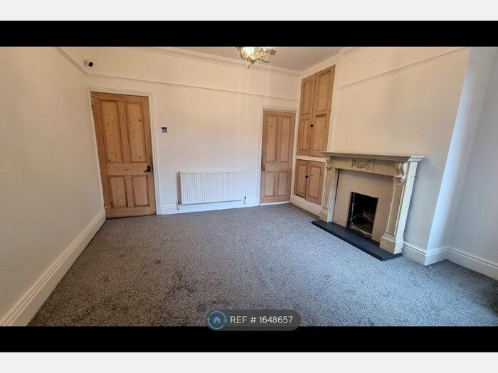 2 Bedroom Terraced House To Rent In Littlemoor Lane, Doncaster, DN4