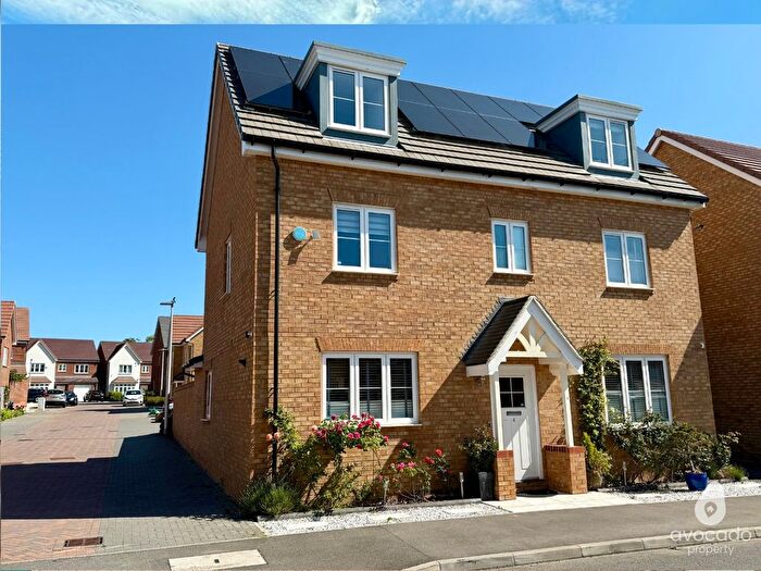 5 Bedroom Detached House To Rent In Alder Grove, Shinfield, RG2