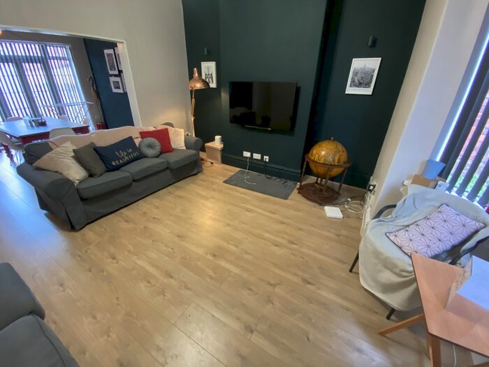 3 Bedroom Terraced House To Rent In Bridge Road, Mossley Hill, Liverpool, L18