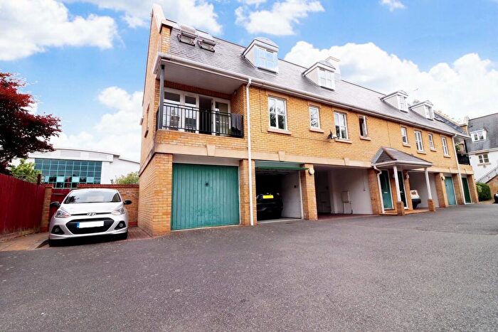 3 Bedroom Apartment To Rent In New Writtle Street, Old Moulsham, Chelmsford, CM2
