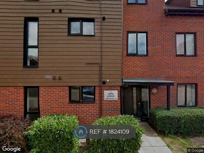 2 Bedroom Flat To Rent In Orpin Avenue, Leybourne, West Malling, ME19