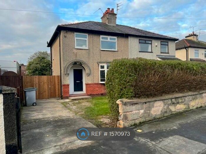 3 Bedroom Semi-Detached House To Rent In Briscoe Drive, Wirral, CH46