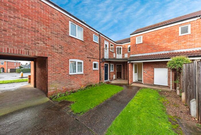 2 Bedroom Flat For Sale In Boundary Road, Newark, NG24