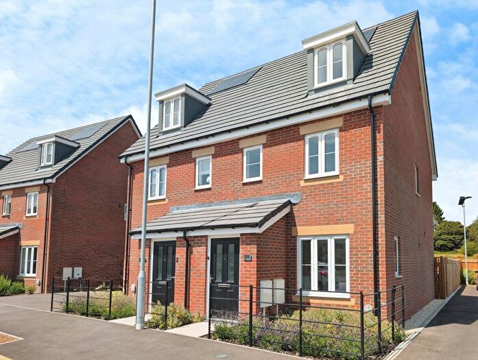 3 Bedroom Semi-Detached House For Sale In Gemini Drive, Warminster, BA12