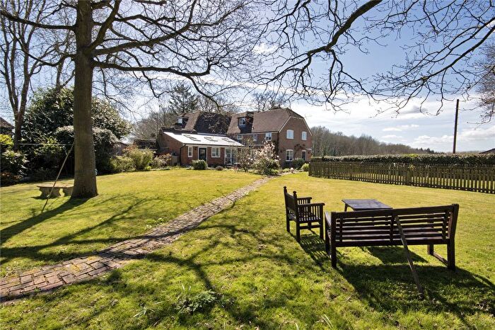 4 Bedroom Semi-Detached House For Sale In School Lane, Shipbourne, Tonbridge, Kent, TN11