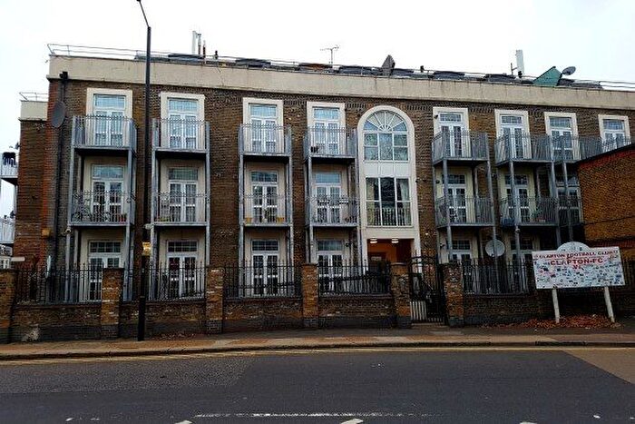 Studio To Rent In Upton Lane, London, E7