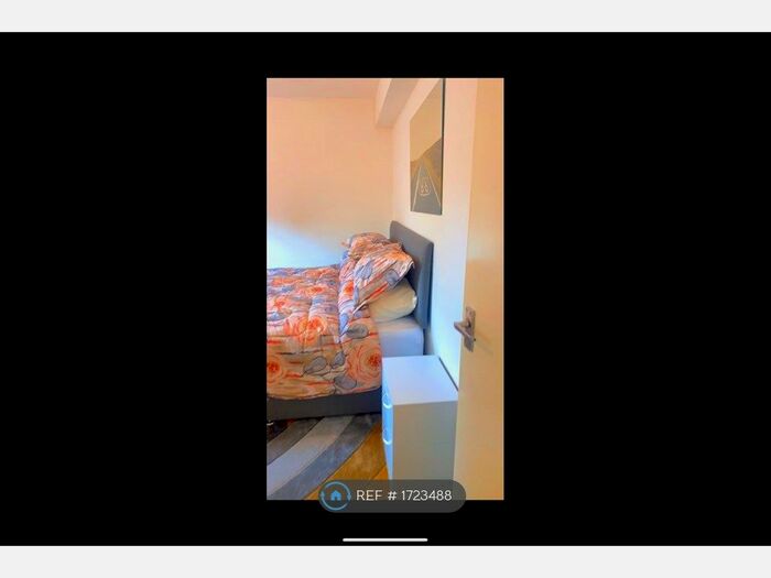 1 Bedroom Flat To Rent In West Cromwell Road, London, SW5