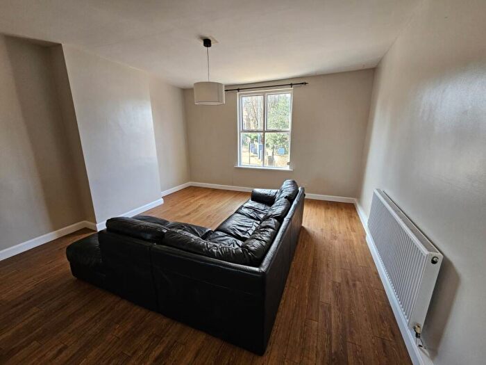 2 Bedroom Apartment To Rent In Langsett Road, Hillsborough, S6