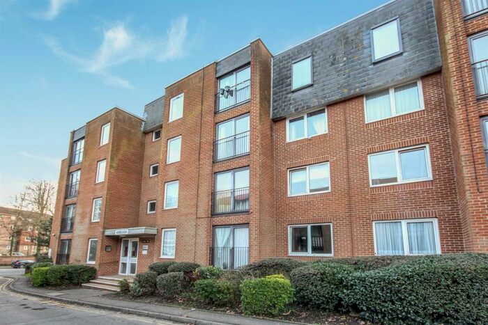 1 Bedroom Flat To Rent In Homeleigh, London Road, Brighton, BN1