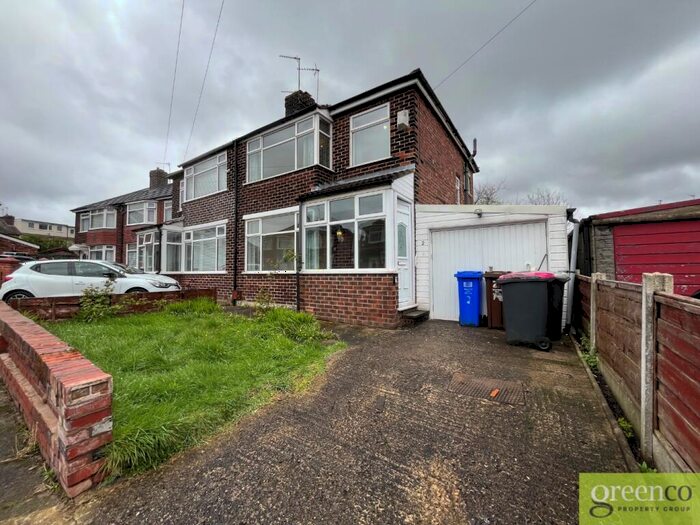 3 Bedroom Semi-Detached House To Rent In Whitegate Drive, Seedley, Salford, M5