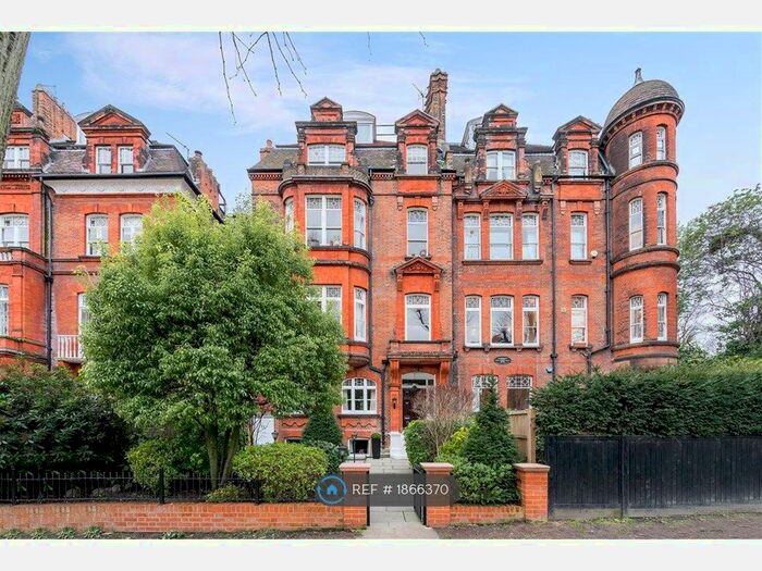 2 Bedroom Flat To Rent In Well Walk, London, NW3